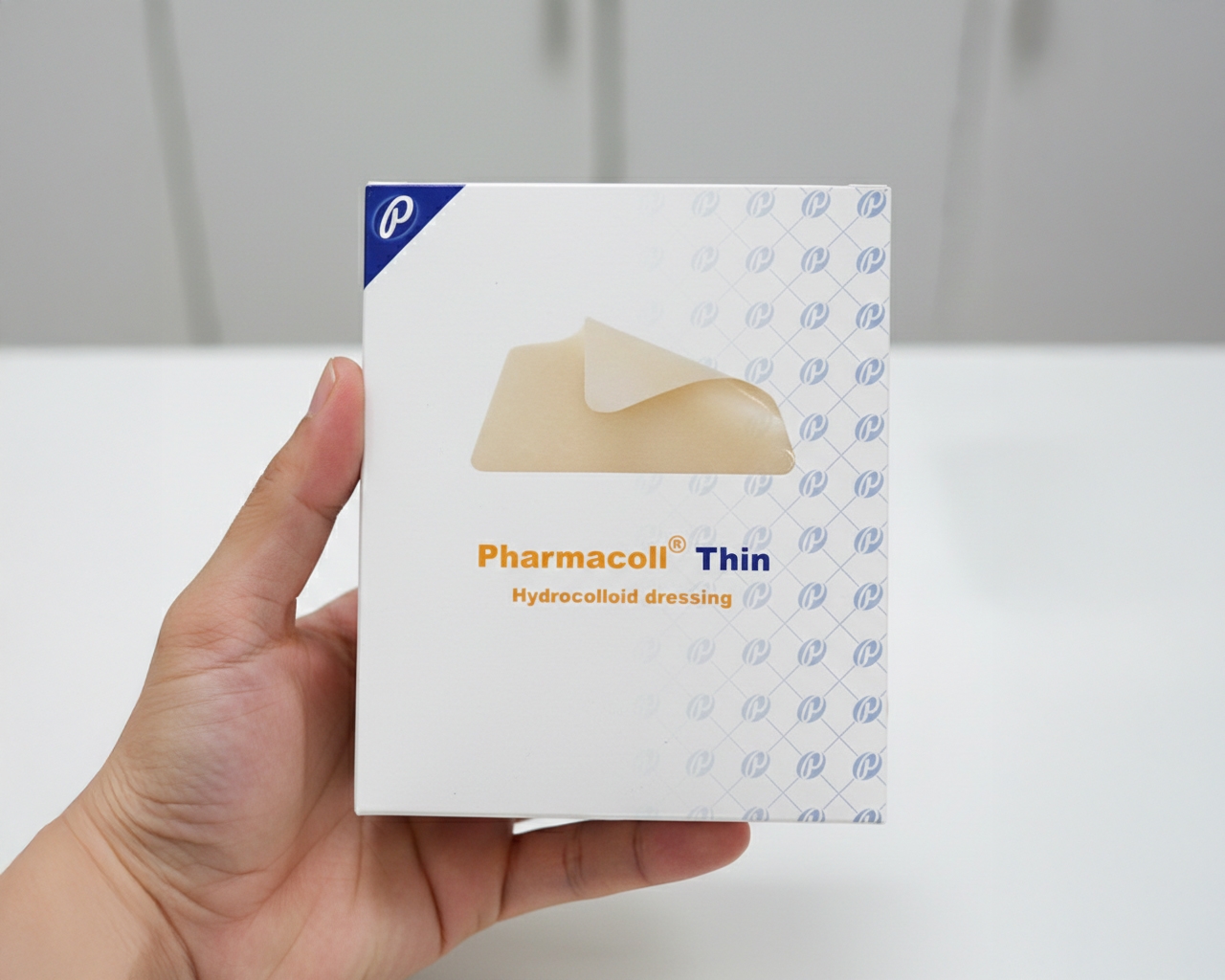 Gestione Ottimale delle Ferite: La Guida Completa alle Medicazioni Idrocolloidali Sottili
